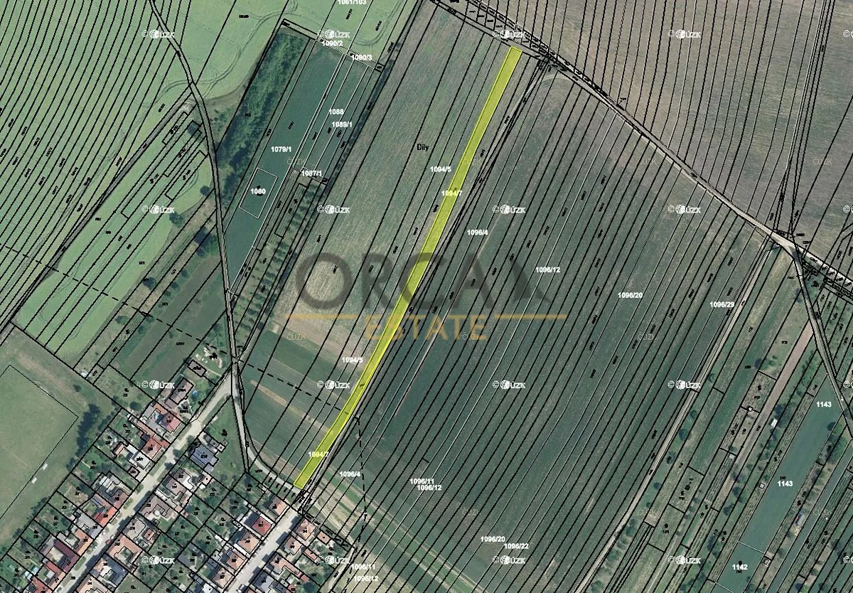 Prodej pole 2572 m²
